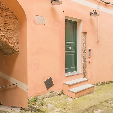 Il Palazzo Chiesanuova Διαμέρισμα Chiesanuova (Liguria)