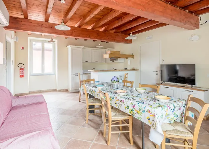 Il Palazzo Chiesanuova Chiesanuova (Liguria)